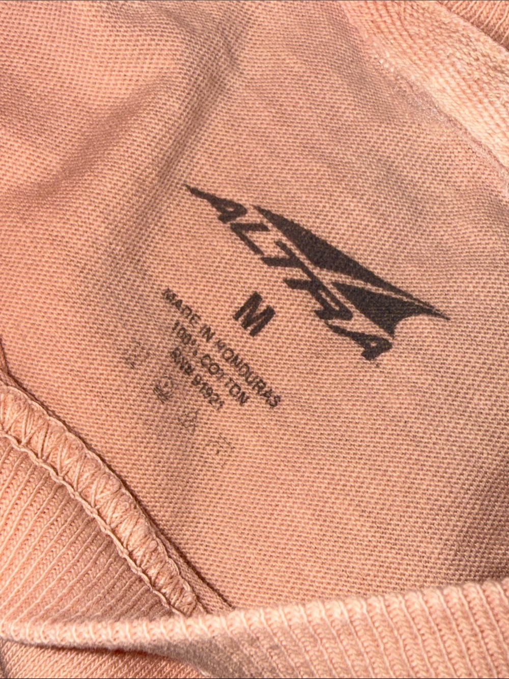 Altra Crop Tee - Picture 2 of 3